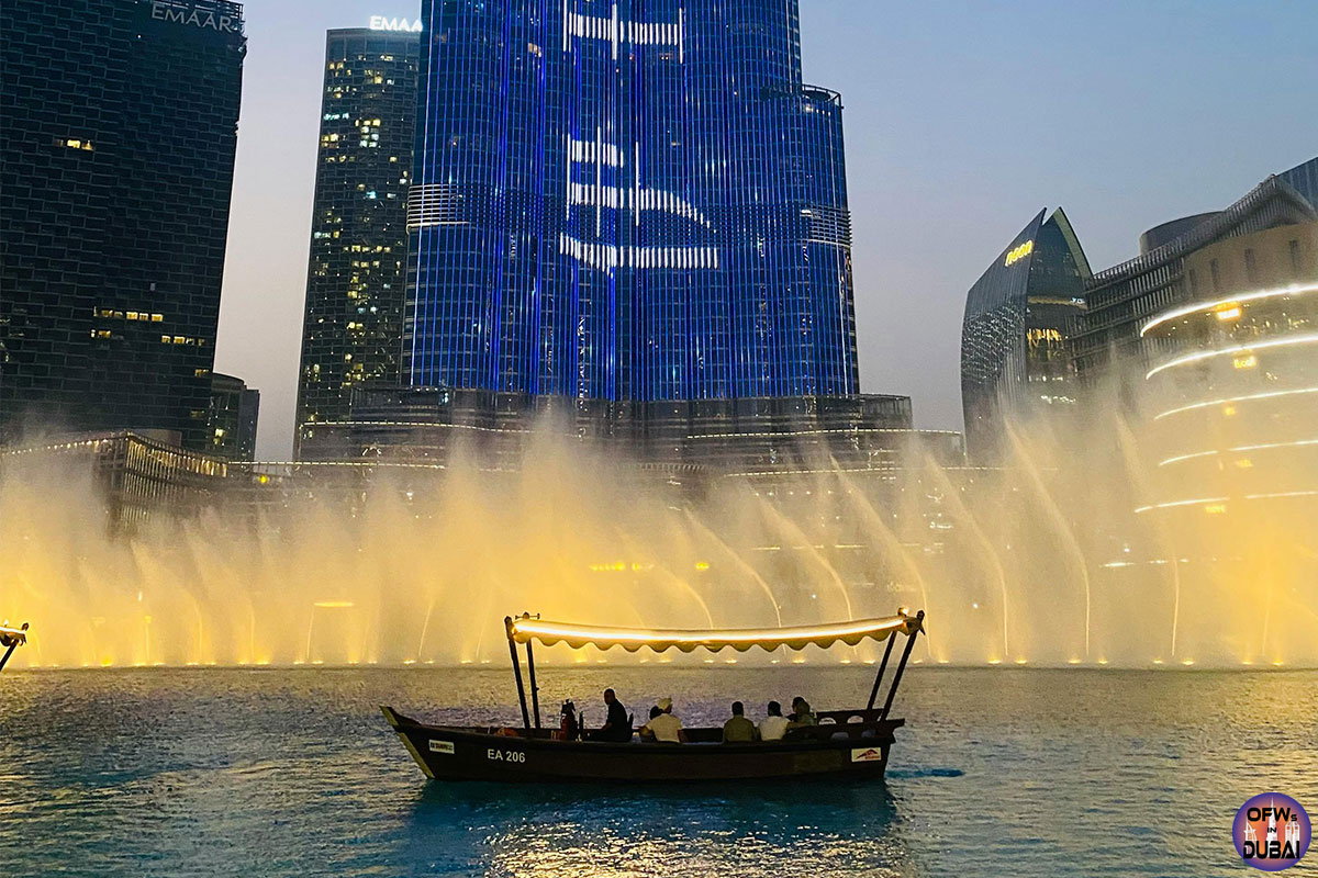 Dubai-Fountain-Show-at-Dubai-Mall